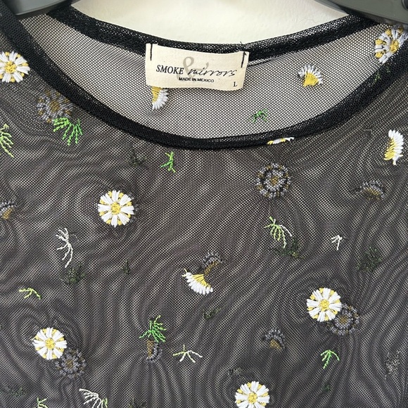 Floral mesh top size large - Picture 2 of 3